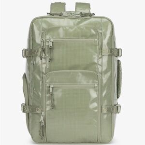 Terra 26L laptop Duffel backpack in juniper